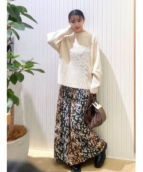 BAYFLOW（ベイフロー）の「アゼカラーニットプルオーバー（ニット/セーター・レディース・ターコイズブルー/パープル/グレー系/イエロー/オフホワイト・FREE）」の20枚目の写真