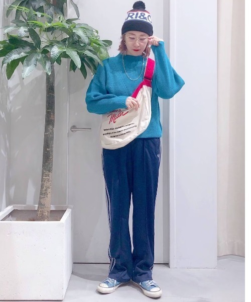 BAYFLOW（ベイフロー）の「アゼカラーニットプルオーバー（ニット/セーター・レディース・ターコイズブルー/パープル/グレー系/イエロー/オフホワイト・FREE）」の15枚目の写真