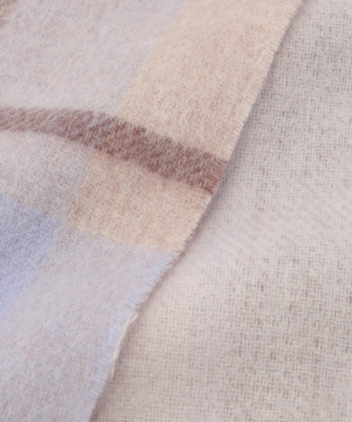 ROPE' PICNIC(ロペピクニック)の「リバーシブル/カシミヤブレンドシルケットウールストール(ストール/ショール・レディース・ベージュ/ラベンダー/サックスブルー・FREE)」の11枚目の写真