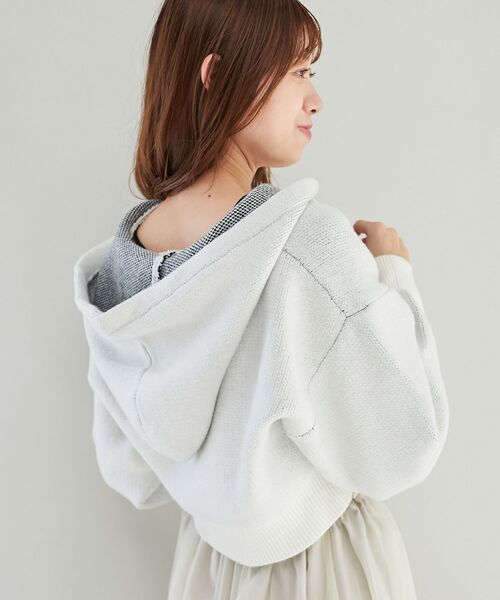 MAJESTIC LEGON（マジェスティックレゴン）の「ショートロゴジップニット（パーカー・レディース・グレー/アイボリー/ピンク・MEDIUM）」の4枚目の写真