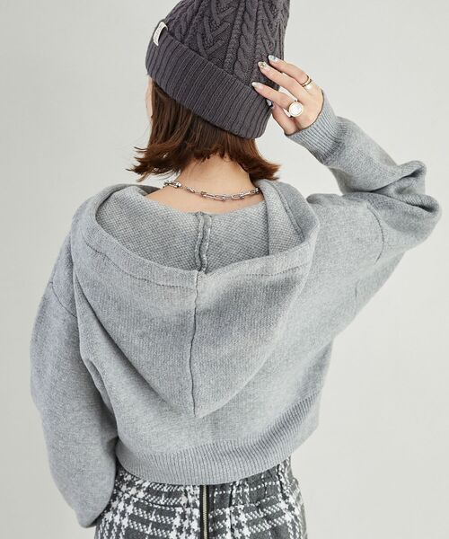 MAJESTIC LEGON（マジェスティックレゴン）の「ショートロゴジップニット（パーカー・レディース・グレー/アイボリー/ピンク・MEDIUM）」の5枚目の写真