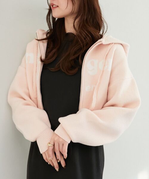 MAJESTIC LEGON（マジェスティックレゴン）の「ショートロゴジップニット（パーカー・レディース・グレー/アイボリー/ピンク・MEDIUM）」の9枚目の写真