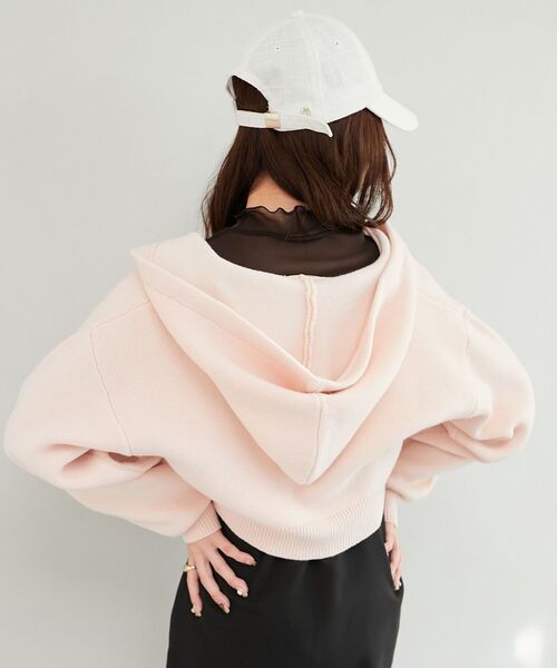 MAJESTIC LEGON（マジェスティックレゴン）の「ショートロゴジップニット（パーカー・レディース・グレー/アイボリー/ピンク・MEDIUM）」の6枚目の写真