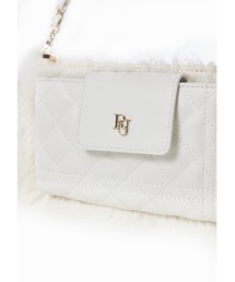 Riu（リウ）の「Fur quilting phone bag（ショルダーバッグ）」 - WEAR