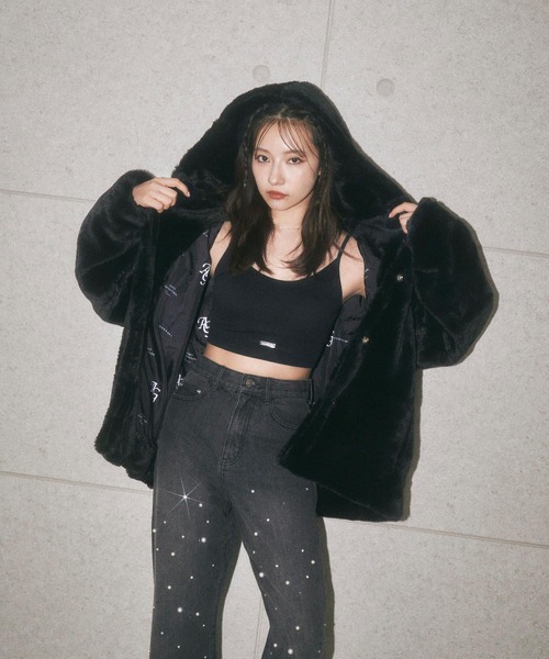 ANDGEEBEE(アンジービー)の「UNISEX エコファーパーカー(その他アウター・レディース・ホワイト/ブラック・FREE)」の12枚目の写真