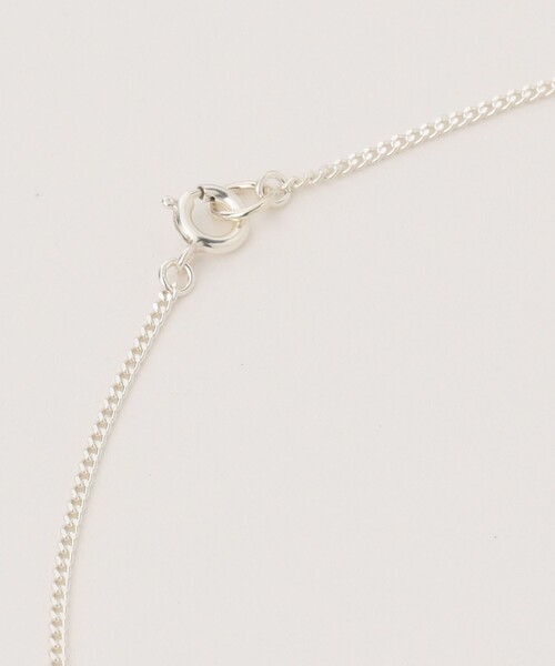 Ray BEAMS（レイビームス）の「Ray BEAMS / シルバー ニュアンス フラワー ネックレス（ネックレス・レディース・シルバー・ONE SIZE）」の3枚目の写真