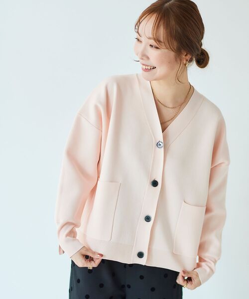 le.coeur blanc（ルクールブラン）の「スムースアミワイドシルエットVカーデ（カーディガン/ボレロ・レディース・ネイビー/オフホワイト/ライトピンク・38）」の21枚目の写真