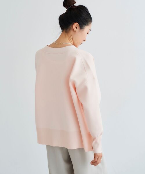 le.coeur blanc（ルクールブラン）の「スムースアミワイドシルエットVカーデ（カーディガン/ボレロ・レディース・ネイビー/オフホワイト/ライトピンク・38）」の22枚目の写真