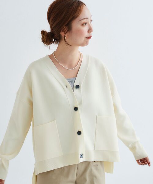 le.coeur blanc（ルクールブラン）の「スムースアミワイドシルエットVカーデ（カーディガン/ボレロ・レディース・ネイビー/オフホワイト/ライトピンク・38）」の12枚目の写真