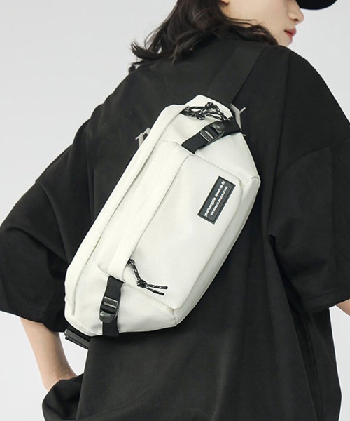 Miniministore(ミニミニストア)の「ショルダーバッグ 斜めがけ 男女兼用(ボディバッグ/ウエストポーチ・レディース・アイボリー/ブラック/ピンク・フリー)」の11枚目の写真