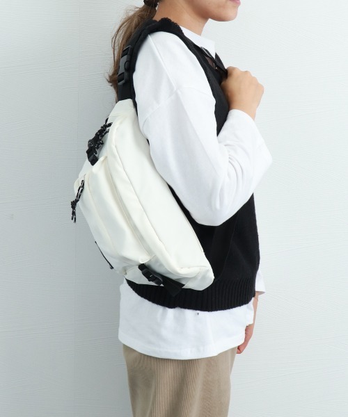 Miniministore(ミニミニストア)の「ショルダーバッグ 斜めがけ 男女兼用(ボディバッグ/ウエストポーチ・レディース・アイボリー/ブラック/ピンク・フリー)」の17枚目の写真