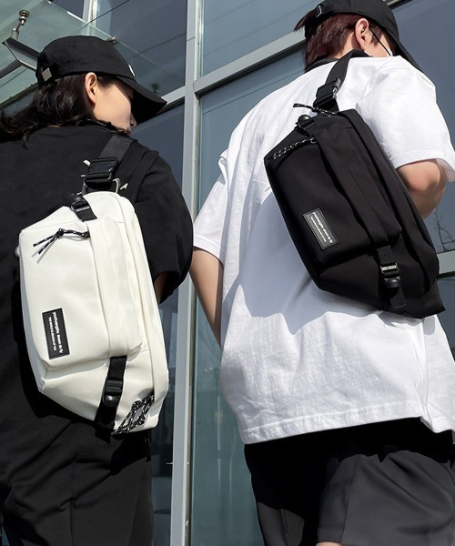 Miniministore(ミニミニストア)の「ショルダーバッグ 斜めがけ 男女兼用(ボディバッグ/ウエストポーチ・レディース・アイボリー/ブラック/ピンク・フリー)」の19枚目の写真