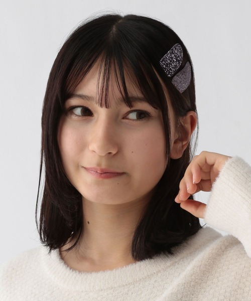 GLOBAL WORK(グローバルワーク)の「グリッターヘアピン/AND YUA ANY/989557(ヘアピン・キッズ・ゴールド/ブラック・FREE)」の10枚目の写真