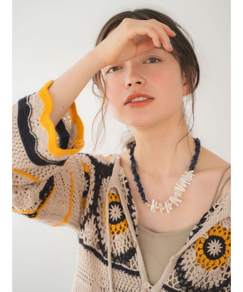 Ungrid（アングリッド）の「淡水パールアシメデザインネックレス（ネックレス・レディース・ブルー/レッド・FREE）」の4枚目の写真