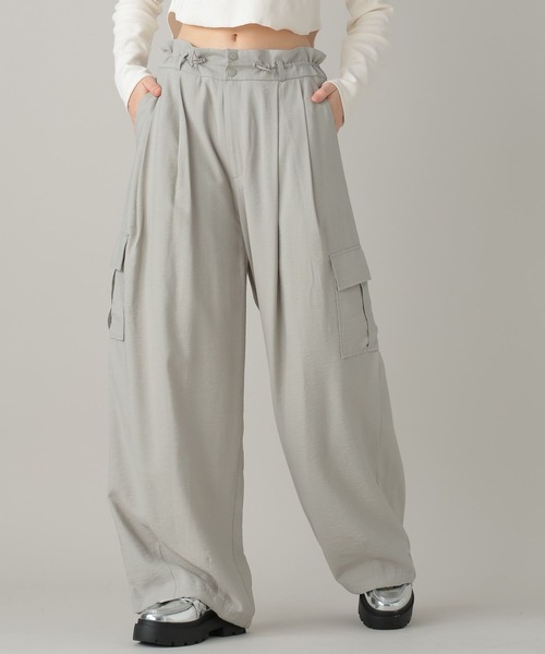 FOREVER 21(フォーエバー トゥエンティーワン)の「【2024SS】カーゴワイドパンツ(カーゴパンツ・レディース・ブラック/グレー・SMALL/MEDIUM)」の17枚目の写真