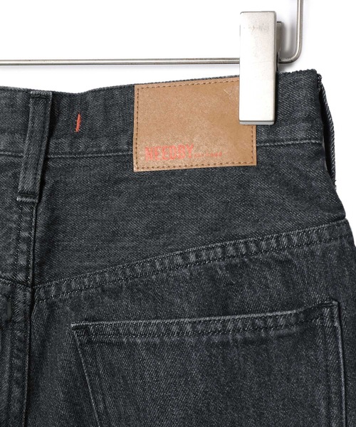 NEEDBY heritage（ニードバイヘリテージ）の「【NEEDBY for ADAM ET ROPE'】別注WIDE DENIM（デニムパンツ・レディース・ブラック/ブルー・24/25/26）」の16枚目の写真