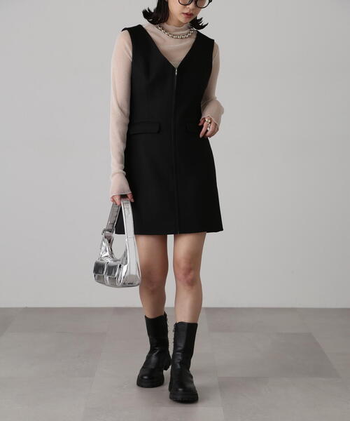 FREE'S MART(フリーズマート)の「ジップ使いミニジャンスカ(ワンピース・レディース・グレー/ブラック/ベージュ・SMALL/MEDIUM)」の10枚目の写真