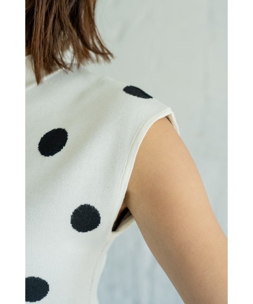 M.deux（エムドゥ）の「【上品可愛い】《フレンチドットサマーニット》（ニット/セーター・レディース・オフホワイト/ブラック/モカ・MEDIUM）」の7枚目の写真