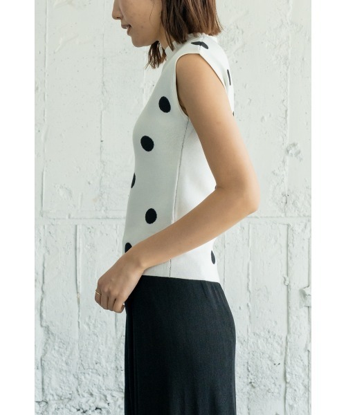 M.deux（エムドゥ）の「【上品可愛い】《フレンチドットサマーニット》（ニット/セーター・レディース・オフホワイト/ブラック/モカ・MEDIUM）」の14枚目の写真