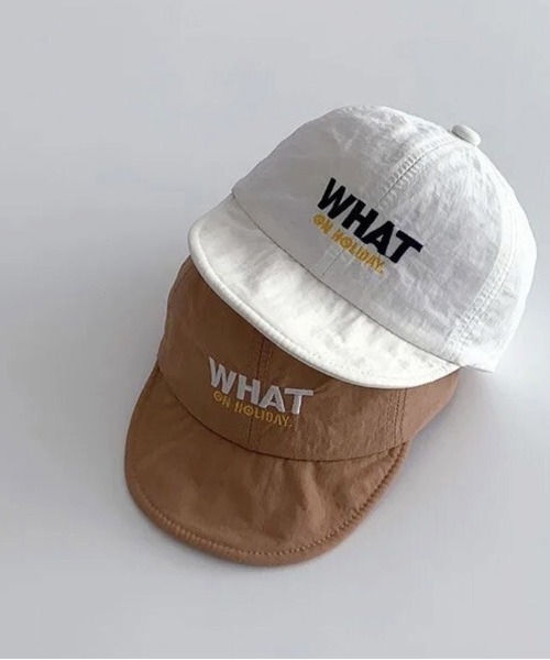 Bambin（ボンバン）の「【 Bambin / ボンバン 】 刺繍  'WHAT' ナイロン キャップ（キャップ・キッズ・ブラック/ホワイト/ベージュ/ブラウン・FREE）」の2枚目の写真