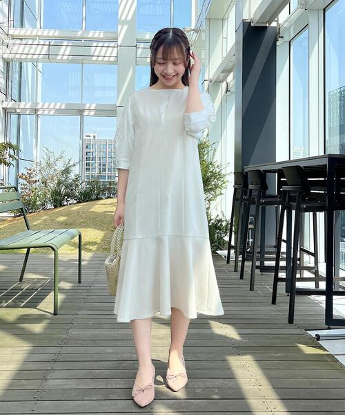 couture brooch（クチュールブローチ）の「◆【オフィス／学校行事にも】Vネック裾フレアジャンスカ（ワンピース・レディース・ライトグレー/ブラック・36/38/40/42）」の20枚目の写真