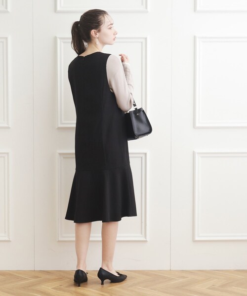 couture brooch（クチュールブローチ）の「◆【オフィス／学校行事にも】Vネック裾フレアジャンスカ（ワンピース・レディース・ライトグレー/ブラック・36/38/40/42）」の13枚目の写真