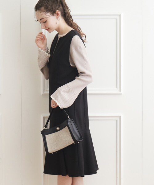 couture brooch（クチュールブローチ）の「◆【オフィス／学校行事にも】Vネック裾フレアジャンスカ（ワンピース・レディース・ライトグレー/ブラック・36/38/40/42）」の15枚目の写真