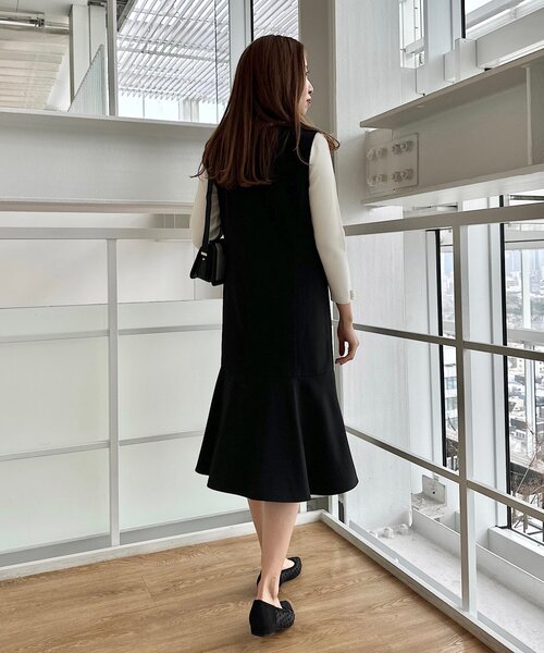 couture brooch（クチュールブローチ）の「◆【オフィス／学校行事にも】Vネック裾フレアジャンスカ（ワンピース・レディース・ライトグレー/ブラック・36/38/40/42）」の7枚目の写真