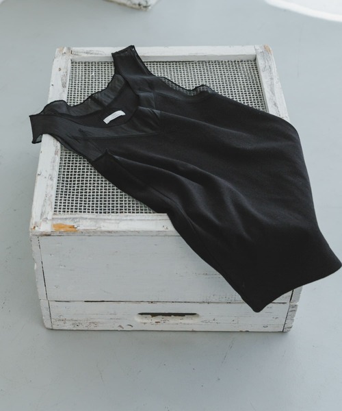 ITEMS URBANRESEARCH(アイテムズ アーバンリサーチ)の「フハクキリカエタンクトップ(タンクトップ・レディース・ブラック/ライトベージュ/ホワイト/ブラウン・FREE)」の6枚目の写真