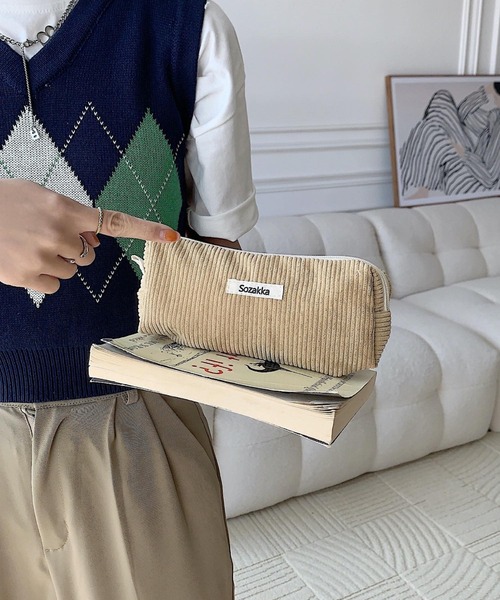TONE SELECT GOODS（トーンセレクトグッズ）の「urbanfemine./コーデュロイペンケース・ポーチ U7224（ポーチ・レディース・グレー/ブルー/ベージュ/パープル/イエロー/ホワイト/ピンク/グリーン/ダークグリーン/ブラック/ブラウン・FREE）」の14枚目の写真