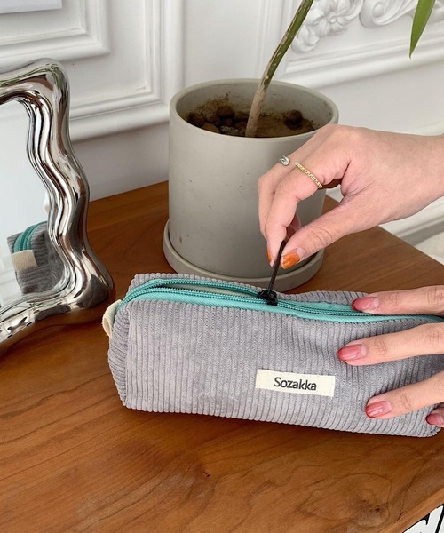TONE SELECT GOODS（トーンセレクトグッズ）の「urbanfemine./コーデュロイペンケース・ポーチ U7224（ポーチ・レディース・グレー/ブルー/ベージュ/パープル/イエロー/ホワイト/ピンク/グリーン/ダークグリーン/ブラック/ブラウン・FREE）」の15枚目の写真