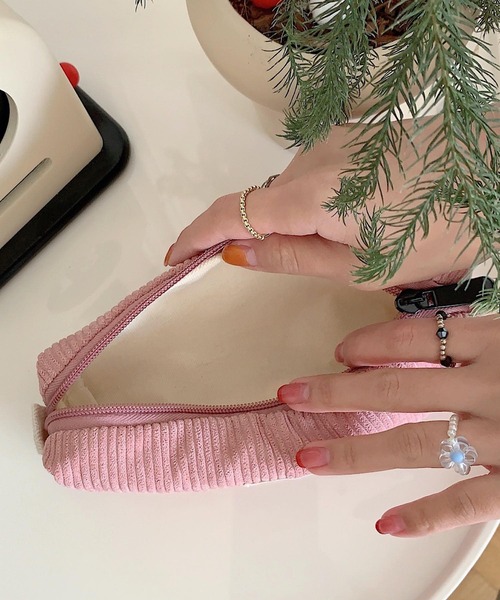 TONE SELECT GOODS（トーンセレクトグッズ）の「urbanfemine./コーデュロイペンケース・ポーチ U7224（ポーチ・レディース・グレー/ブルー/ベージュ/パープル/イエロー/ホワイト/ピンク/グリーン/ダークグリーン/ブラック/ブラウン・FREE）」の18枚目の写真