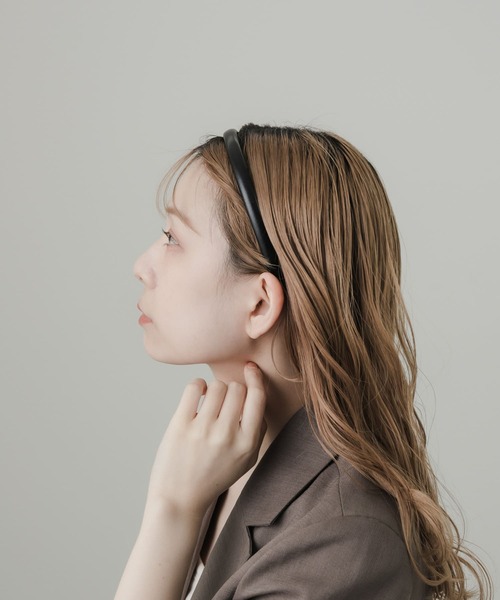 SMELLY(スメリー)の「フェイクレザーカチューシャ(カチューシャ・レディース・ブラック・-)」の8枚目の写真