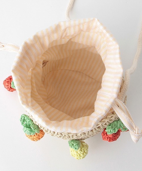 petit main（プティマイン）の「雑材フルーツバッグ（ショルダーバッグ・キッズ・アイボリー/ベージュ・FREE）」の3枚目の写真