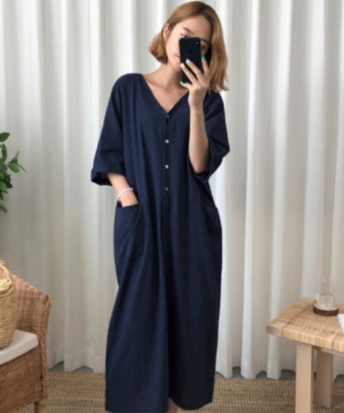 N.s(エヌドットエス)の「麻タッチVネックシャツワンピース(シャツワンピース・レディース・ホワイト/ネイビー・M/L)」の8枚目の写真