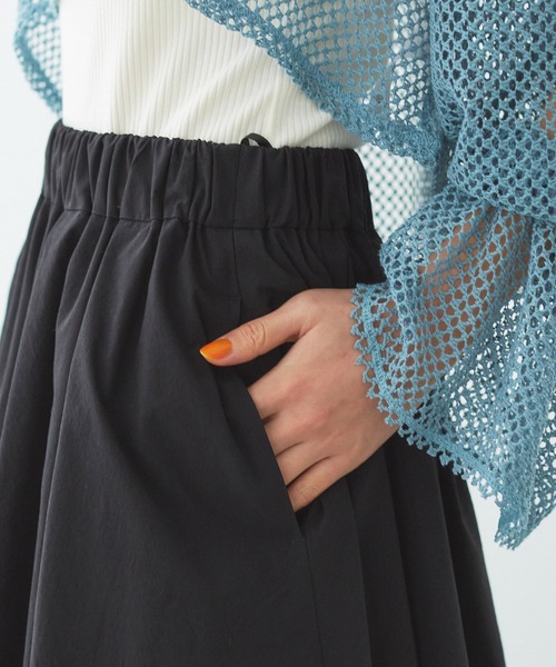 VIS(ビス)の「【洗える】ギャザーバルーンスカート(スカート・レディース・キナリ/ブラック/オリーブ・FREE)」の11枚目の写真