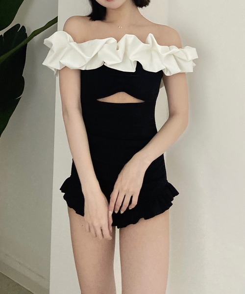 RiLi ボリュームフリル2way水着　黒 RiLi（リリ）の「ボリュームフリル2way水着【RL】（水着）」 - WEAR