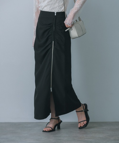 HEYUMM（ヘユム）の「ジップデザインナロースカート（スカート・レディース・ネイビー/ブラック/ライトベージュ・SMALL/MEDIUM）」の20枚目の写真