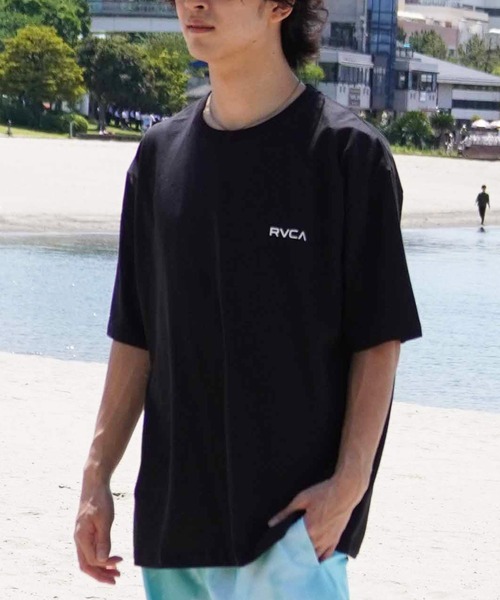 RVCA(ルーカ)の「【ムラサキスポーツ限定&日本限定】RVCA/ルーカ 半袖Tシャツ バックプリント JAPAN EXCLUSIVE BE04A-P29(Tシャツ/カットソー・メンズ・ホワイト/ブラック・L/M/S)」の5枚目の写真