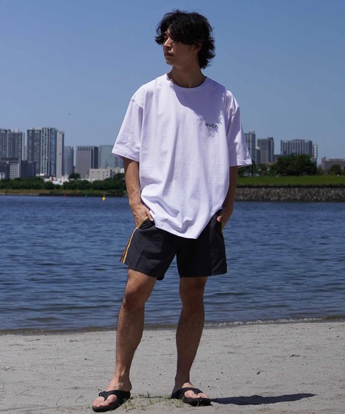 RVCA(ルーカ)の「【ムラサキスポーツ限定&日本限定】RVCA/ルーカ 半袖Tシャツ バックプリント JAPAN EXCLUSIVE BE04A-P29(Tシャツ/カットソー・メンズ・ホワイト/ブラック・L/M/S)」の14枚目の写真