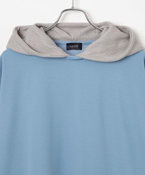 LUCY（ルーシー）の「LUCY/フェイクレイヤードフードT（パーカー・メンズ・ブルー/ダークグレー/ライトグレー・MEDIUM/LARGE）」の9枚目の写真