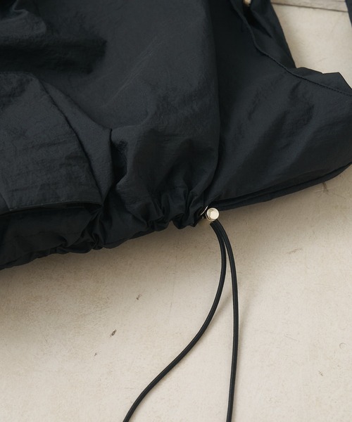 Actually（アクチュアリー）の「ナイロンサイドシャーリングトート（トートバッグ・レディース・ブラック/アイボリー/ブルー・フリー）」の20枚目の写真