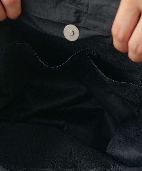 Actually（アクチュアリー）の「ナイロンサイドシャーリングトート（トートバッグ・レディース・ブラック/アイボリー/ブルー・フリー）」の18枚目の写真