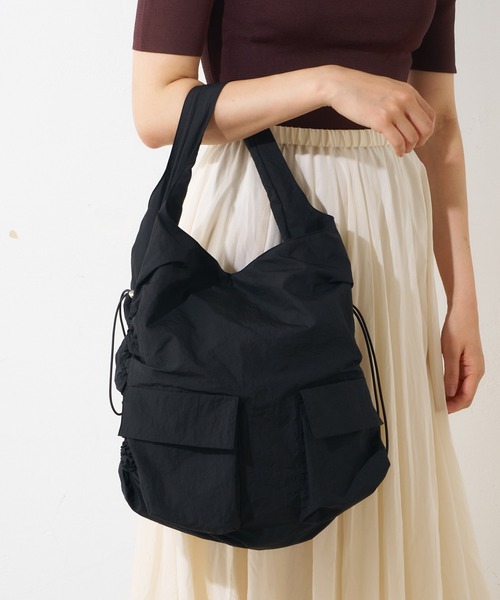 Actually（アクチュアリー）の「ナイロンサイドシャーリングトート（トートバッグ・レディース・ブラック/アイボリー/ブルー・フリー）」の12枚目の写真