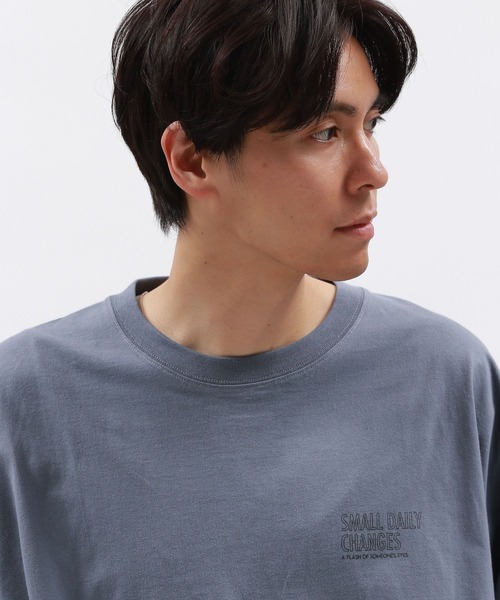 LAKOLE（ラコレ）の「シティガールプリントT半袖 / 130460（Tシャツ/カットソー・メンズ・ホワイト/ブルー/レッド・MEDIUM/LARGE/X-LARGE）」の2枚目の写真