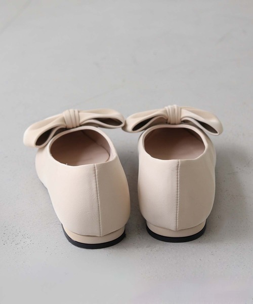 CLEIO(クレイオ)の「【CLEIO】リボンパンプス(パンプス・レディース・アイボリー/ブラック・22.5/23/23.5/24)」の12枚目の写真