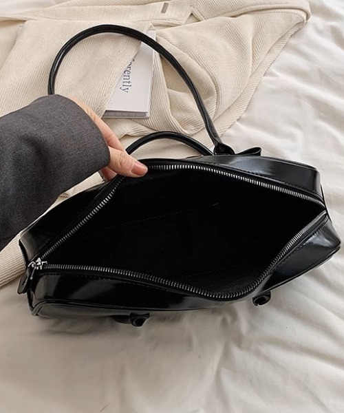 .KOM(ドットコム)の「A'GEM/9 × .kom 『.KOM/ドットケーオーエム』 シングルショルダーバッグ(ショルダーバッグ・レディース・ホワイト/レッド/ピンク/ブラック・FREE)」の6枚目の写真