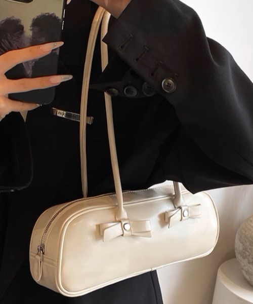.KOM(ドットコム)の「A'GEM/9 × .kom 『.KOM/ドットケーオーエム』 シングルショルダーバッグ(ショルダーバッグ・レディース・ホワイト/レッド/ピンク/ブラック・FREE)」の13枚目の写真