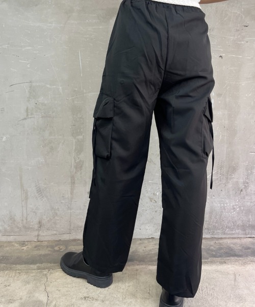 tolene(トレネ)の「ワイドシルエット サイドポケット カーゴパンツ(カーゴパンツ・レディース・ホワイト/ピンク/グリーン/ブラック・FREE)」の14枚目の写真