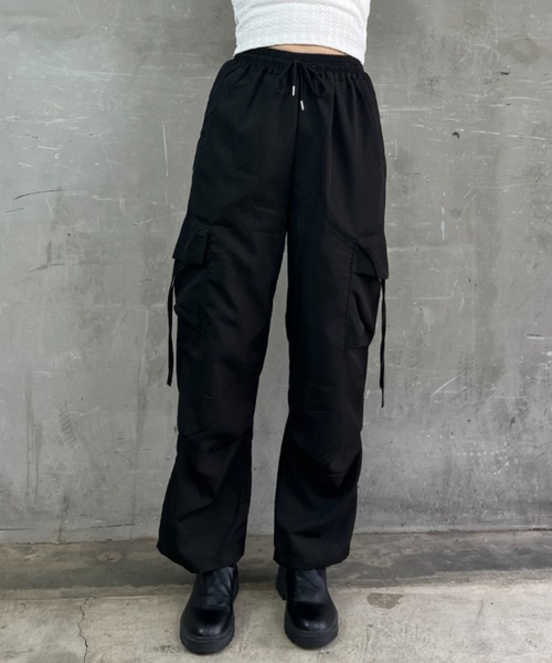 tolene(トレネ)の「ワイドシルエット サイドポケット カーゴパンツ(カーゴパンツ・レディース・ホワイト/ピンク/グリーン/ブラック・FREE)」の15枚目の写真